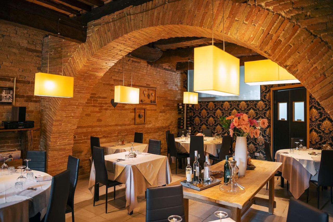 Casa Grimaldi Boutique Hotel & Restaurant Matelica Exterior foto